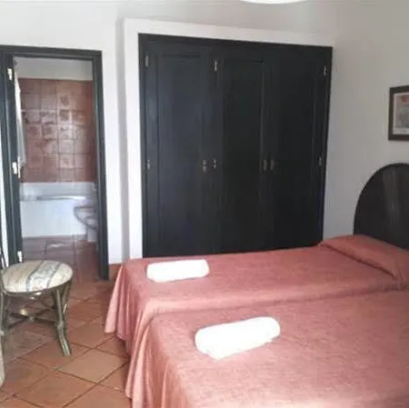 Guest house El Hotelito Del Golfo 3*